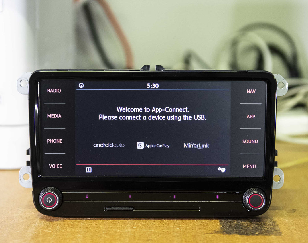 VW Discover Media MIB2 PQ Gen 2 Retrofit Kit w/ App Connect™