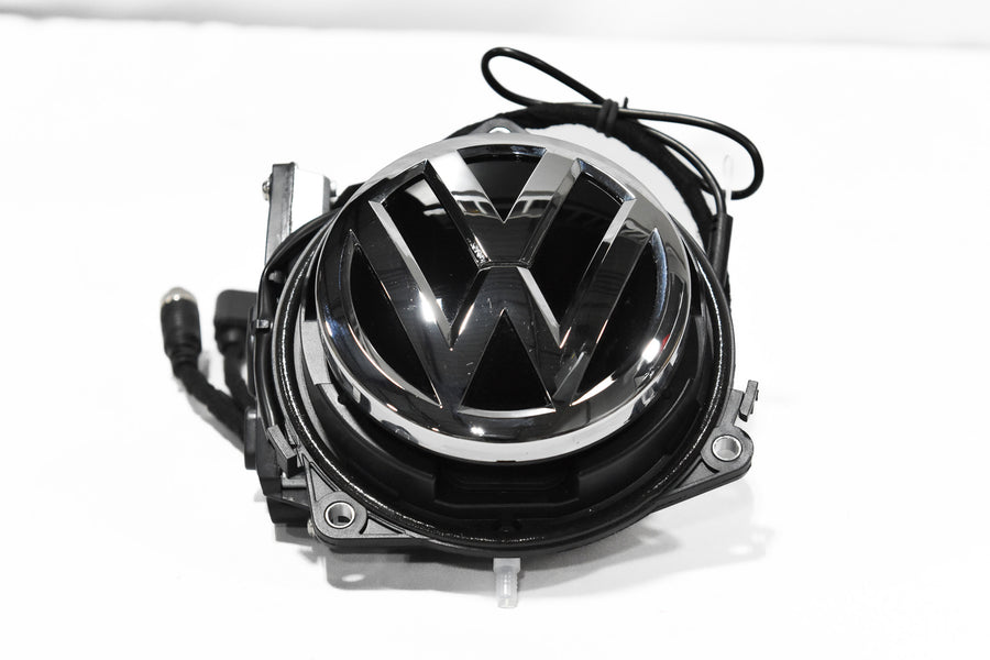 Volkswagen MK5/MK6 RCA Emblem Camera (MIB2)
