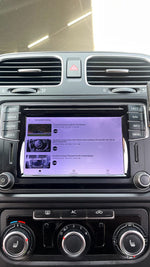 Load image into Gallery viewer, EZT Wired to Wireless Carplay Multimedia Kit
