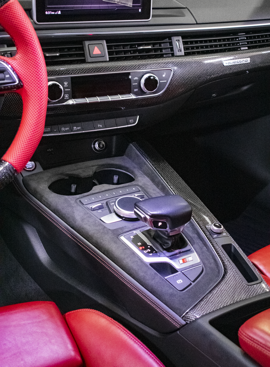 EZT Center Console Trim Upgrade – Audi B9/B9.5 A4, S4, A5, S5, RS5