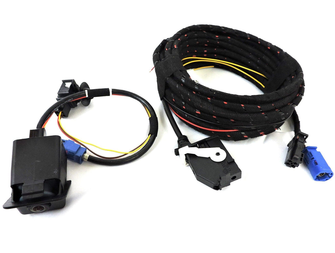 Volkswagen OEM Bumper Mounted Rear View Camera Kit