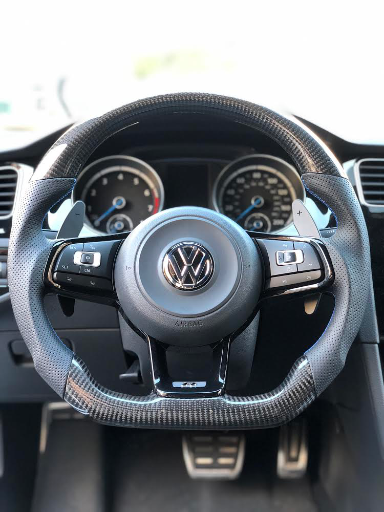 EZT Carbon Fiber-Perforated Steering Wheel (VW MK7/MK7.5) – Eurozone Tuning