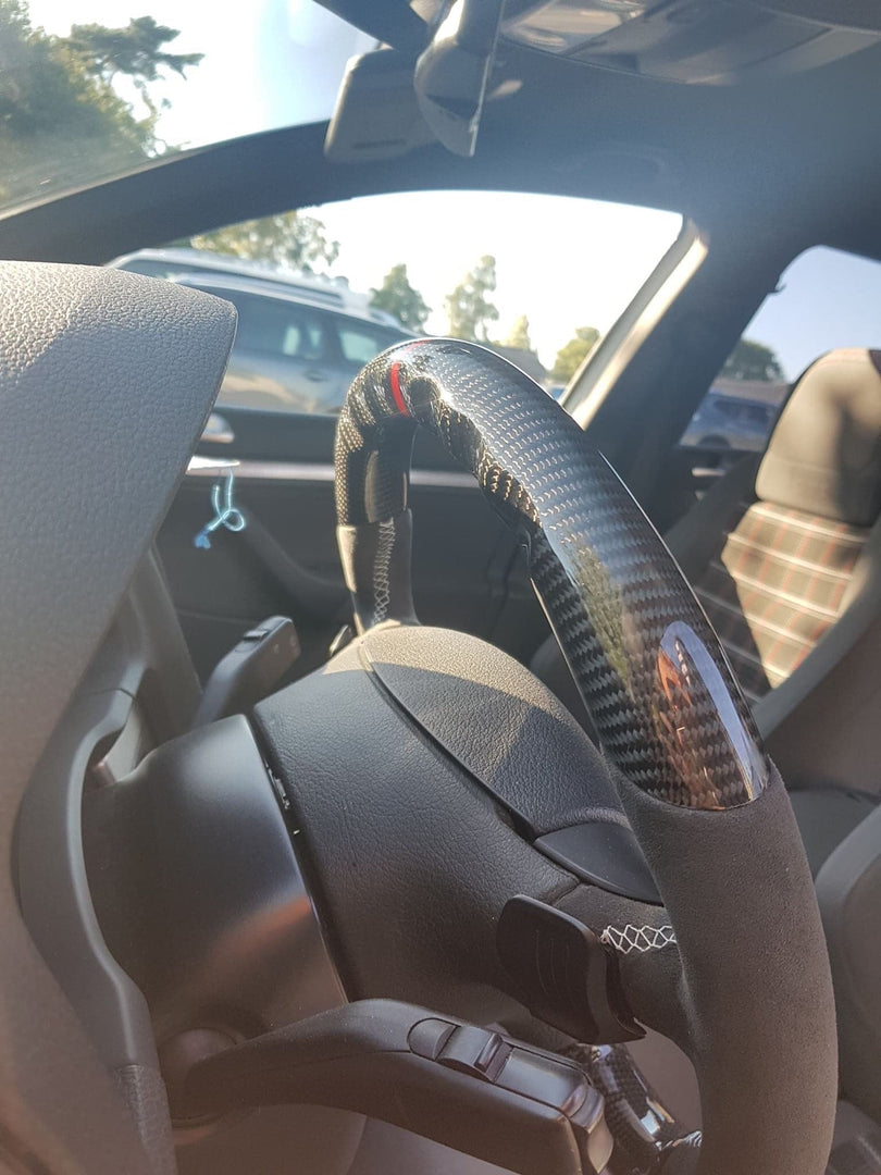 EZT Carbon Fiber-Alcantara Steering Wheel (VW MK5)